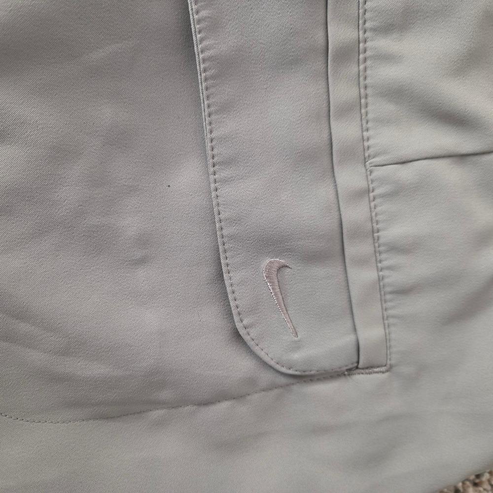 Nike Golf Skort Womens Gray Activewear Skirt Built-in Shorts Size 12 32 Waist - Picture 5 of 6